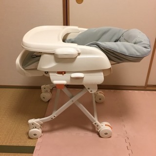 コンビ ハイローチェアの画像
