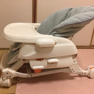 コンビ ハイローチェアの画像