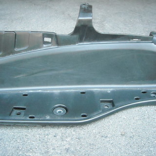 スズキ　スカイウェイブ２５０純正左ステップ　CJ45A 【中古】 の画像