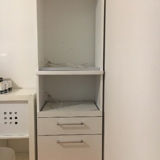 炊飯器を置けるキッチン収納の画像