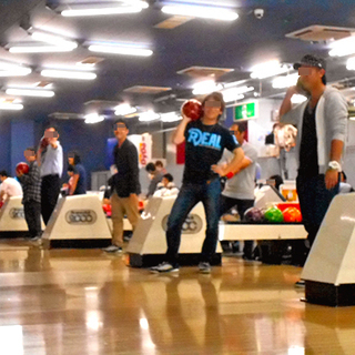 本日16:00～🎳平日ボウリングオフ会♪初参加大歓迎■10/19(木)ストライクでハイタッチ☆プチ運動ボウリングオフ会《スポーツ☆ボーリング初心者☆1人暮らしの20代30代40代歓迎》 - メンバー募集