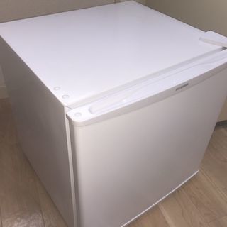 アイリスオーヤマ 冷蔵庫 小型 1ドア IRR-A051D-W(2017年製)(45L)(中古)(完動品)の画像