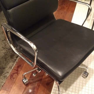 【有名デザイナー】チェア【オフィスでも】の画像