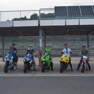 バイクでヒザ擦り！初心者対象スポーツライディングレッスン会！サーキットミーティング in スパ西浦　2017年11月11日（土）の画像