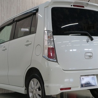 どなたでも車がローンで買えます！　最新在庫特集！！　ワゴンＲ　スティングレーＴ　・スマートキー・ＨＩＤ・ＥＴＣ・アルミ・プッシュスタート　完全自社ローン！！の画像