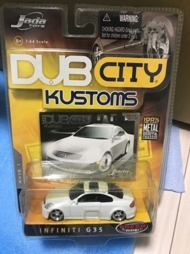 ミニカー1/64   INFINITI  Ｇ35