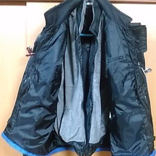 CORIN MOTORS　防寒ジャケット　Lサイズぐらいあります...