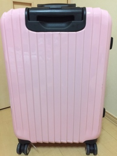 巨大キャリーケース ちょっと汚れあり