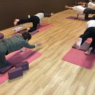 いつまでも健康な身体で思い通りに過ごすためのシニアヨガ！！　体が...