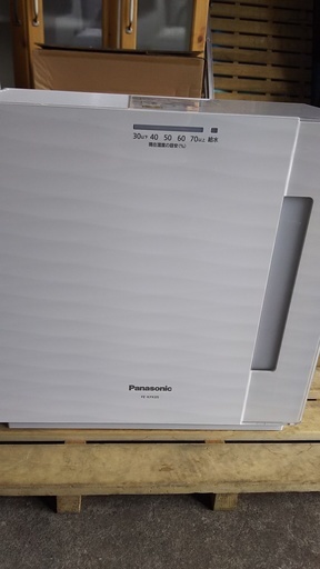 ［Panasonicパナソニック気化式加湿機］⁑リサイクルショップヘルプ