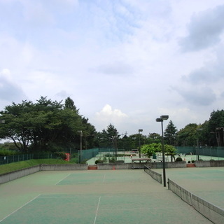 はじめてのテニスからプロの育成まで！ジュニア専門テニススクール【ファーイーストJr.テニスアカデミー】の画像