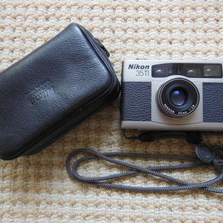 【ジャンク品】Nikon/ニコン 35Ti コンパクトフィルムカメラ ケース、オリジナルカタログ付 の画像