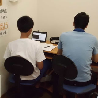 【塾講師】少人数の個別指導・補助をお願いします！★指導学年:中学...
