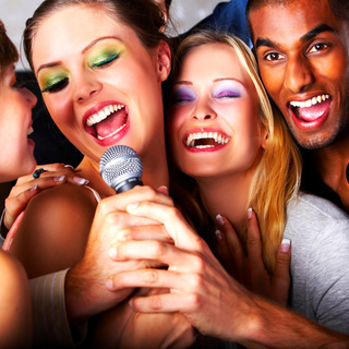 明日12:00開始★銀座で昼カラオフ会✨5.5ｈ✨ ■ 10/2...