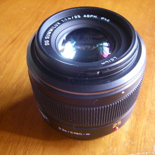 LEICA DG SUMMILUX 25mm / F1.4 ASPH