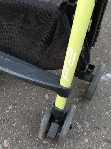 美品 combi ベビーカー バギー  コンビ エフツー Combi F2