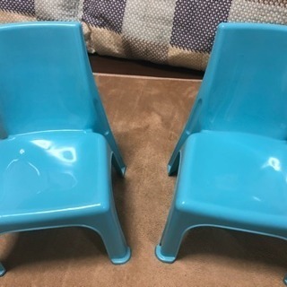 ダイソーの水色のイス