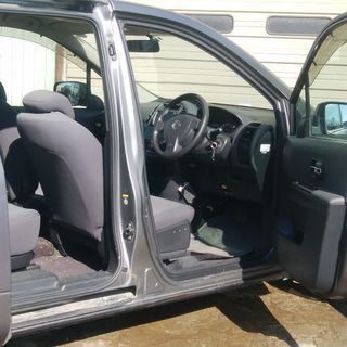 日産ラフェスタ　2000cc 4WD の画像