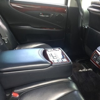 乗り出し60万、21年LS460，メーター5万キロ、検31/10。の画像