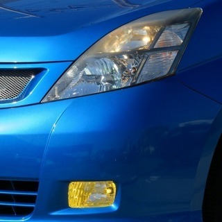 自社ローン専門中古車販売店！☆平成１７年　トヨタ:アイシス:2.0プラタナ　青！☆左側パワースライドドア　HIDライト　キーレス☆　完全自社ローン【誰でも車がローンで買えます】 　※金利０％ 5周年キャンペーン開催中！の画像