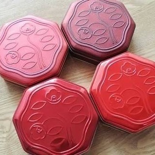 お菓子の空き缶、譲ってください