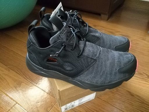 値下げ【新品】Reebok fury lite 24.0cm
