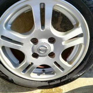 日産純正14インチアルミホイールタイヤの画像