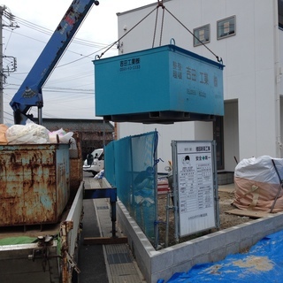 未経験の方も経験者も歓迎！解体工事の現場スタッフと産業廃棄物コンテナ回収業務です。日給12,000円～　の画像