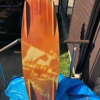 ウェイクボードの画像