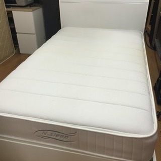 収納付き セミダブルベッド 売ります