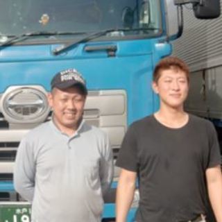 4ｔパレット積みトラックドライバー