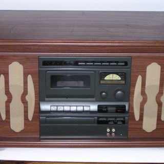COLUMBIAレコードCDラジカセ GP-38（音聴箱）中古です。の画像