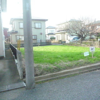 八街駅徒歩19分、公共下水道、上水道引込可、小、中学校近隣、役所・郵便局・銀行・ｽｰﾊﾟｰ等施設充実 - 不動産