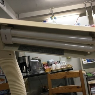 デスクライトをお売りします。値下げしました