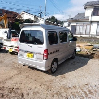 スズキエブリィワゴンDA62W  ターボ シルバー 車検30年12月 距離156000キロの画像