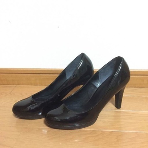STUDIOUS エナメルパンプス ブラック 9cmヒール