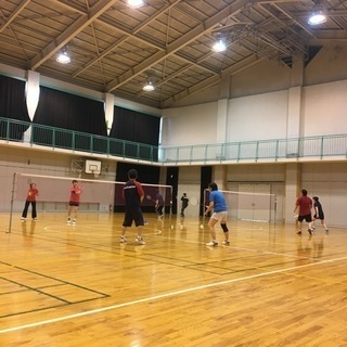 座間でバドミントンしませんか？