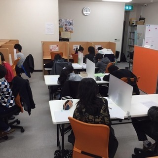 アットホームな学習塾で講師補助のお仕事です。 