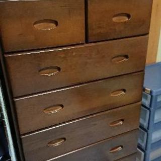 6段の収納家具の画像