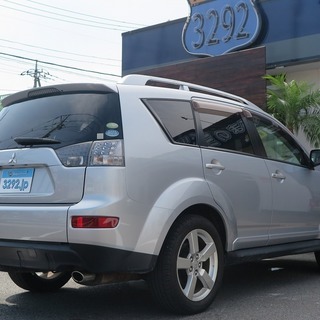 どなたでも車がローンで買えます！　ＳＵＶ特集！　アウトランダー　２４Ｇ　・ＨＤＤナビ・ワンオーナー・Ｂカメラ・ＨＩＤ・ＥＴＣ・アルミ・ロックフォード　完全自社ローン！の画像