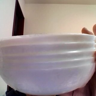 【ほぼ未使用】MADE IN FRANCEの強化ガラス　深型皿　サラダボールに最適の画像