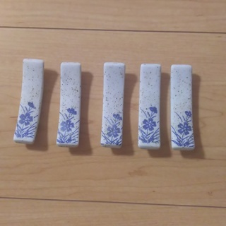 最終値下げ）中古　信楽焼　大きな鉢５個　　中くらいの鉢３個　　和皿２枚　箸置き５個の画像