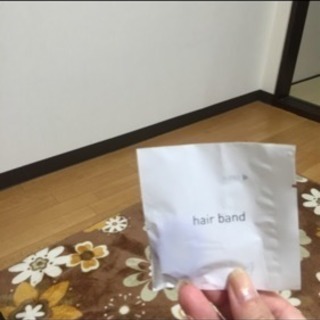 髪の毛をくくるゴムの画像