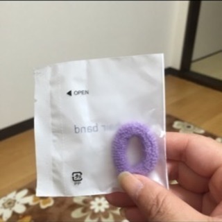 髪の毛をくくるゴムの画像