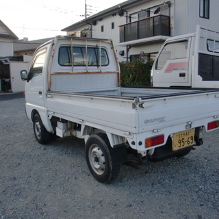 ちょっとレトロでかわいい軽トラです。走行少なく車検たっぷり！！の画像