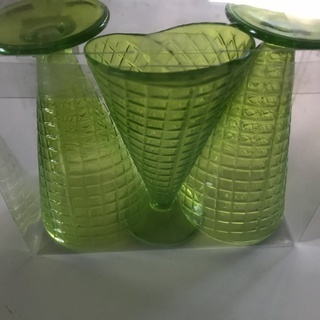 北欧で買った新品未使用アイスコーンスタンド　3個セットの画像