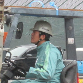 大型10ｔウイングトラックドライバー（管内）／残業ほぼなし、定時で終了しますの画像