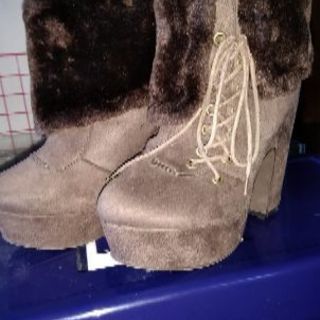 ショートブーツ 値下げの画像