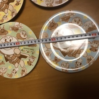 アンパンマンのお皿になります(切手、全国共通商品券払い受け付けております)の画像