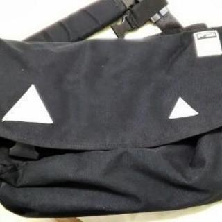 puma プーマ　メッセンジャーバッグの画像